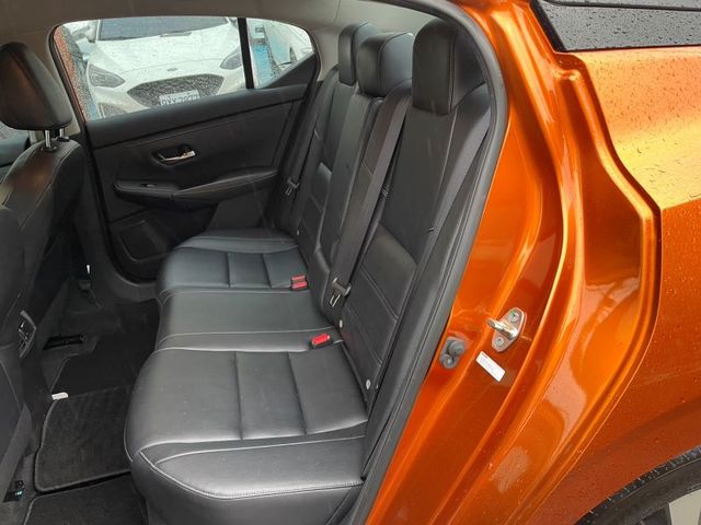 Nissan Sentra  第9張相片