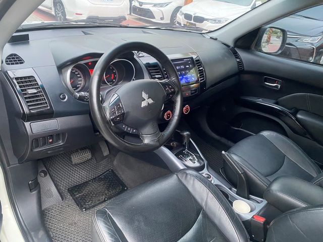 Mitsubishi Outlander  第10張相片