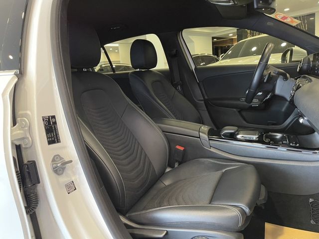 Mercedes-Benz/賓士 A-CLASS  第19張相片