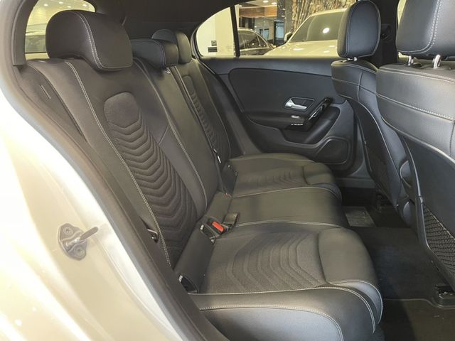 Mercedes-Benz/賓士 A-CLASS  第20張相片