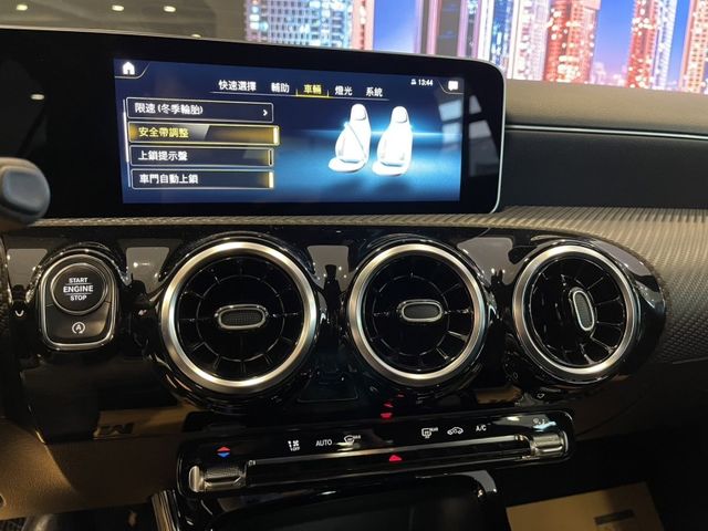 Mercedes-Benz/賓士 A-CLASS  第32張相片