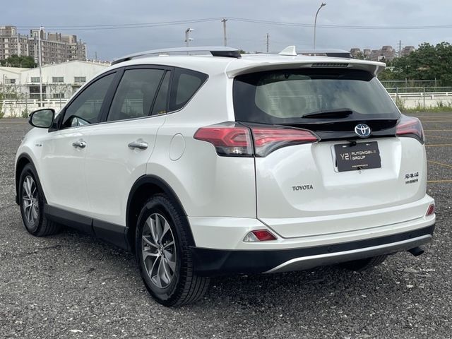 Toyota RAV4  第6張相片