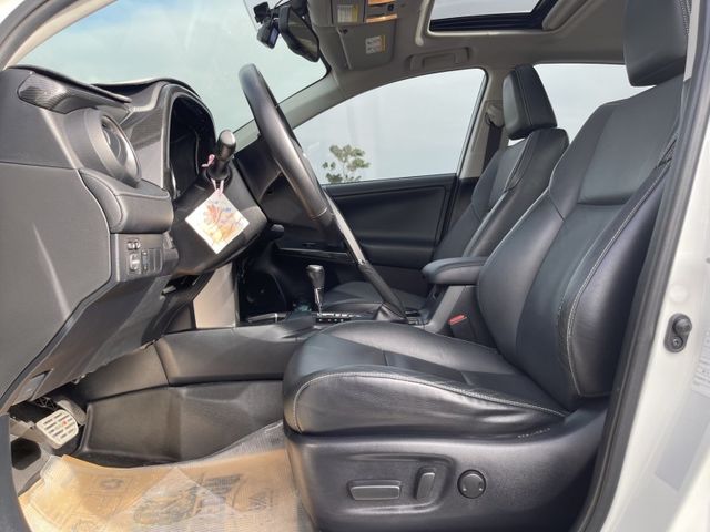 Toyota RAV4  第9張相片