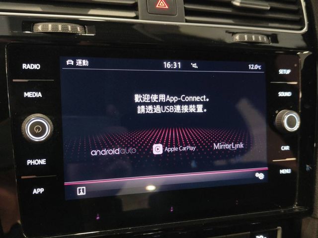 Volkswagen 福斯 Golf  第18張相片