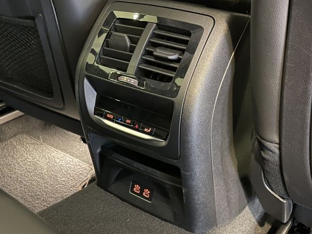 BMW/ 寶馬 X4 SERIES  第22張相片