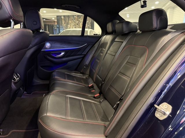Mercedes-Benz/賓士 E-CLASS  第16張相片
