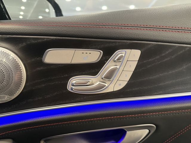 Mercedes-Benz/賓士 E-CLASS  第36張相片