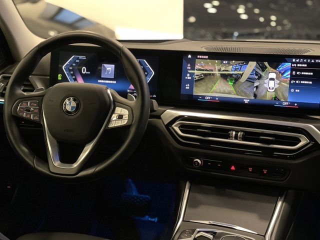 BMW/ 寶馬 318i  第28張相片