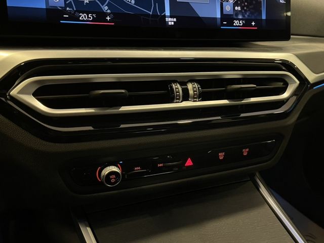 BMW/ 寶馬 318i  第37張相片