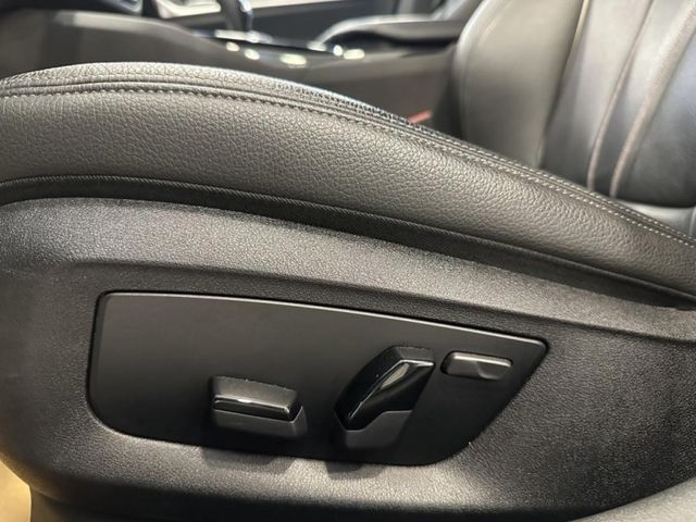 BMW/ 寶馬 540i  第32張相片