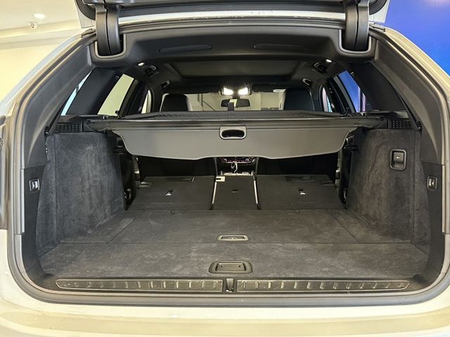 BMW/ 寶馬 540i  第34張相片