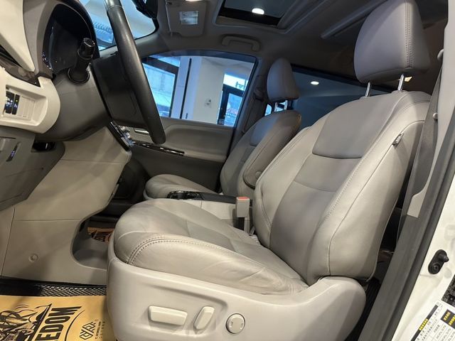 Toyota Sienna  第14張相片
