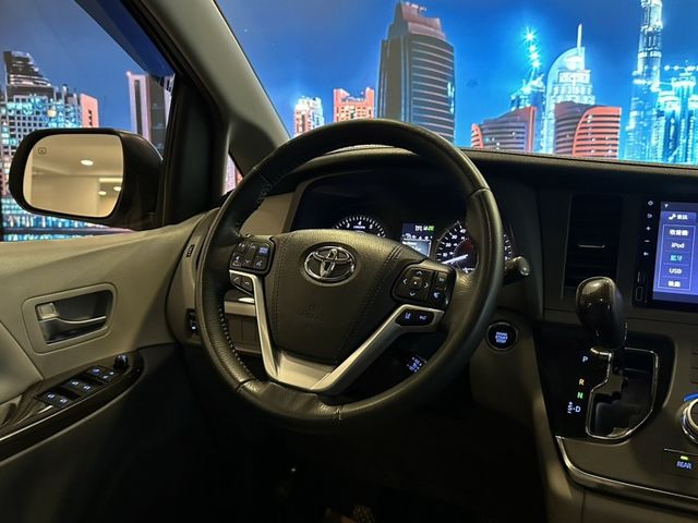 Toyota Sienna  第22張相片