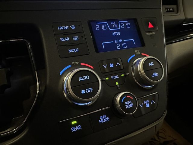 Toyota Sienna  第33張相片