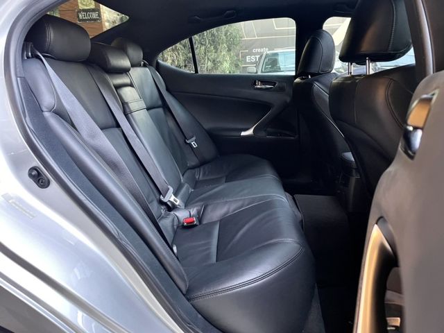 Lexus IS  第8張相片
