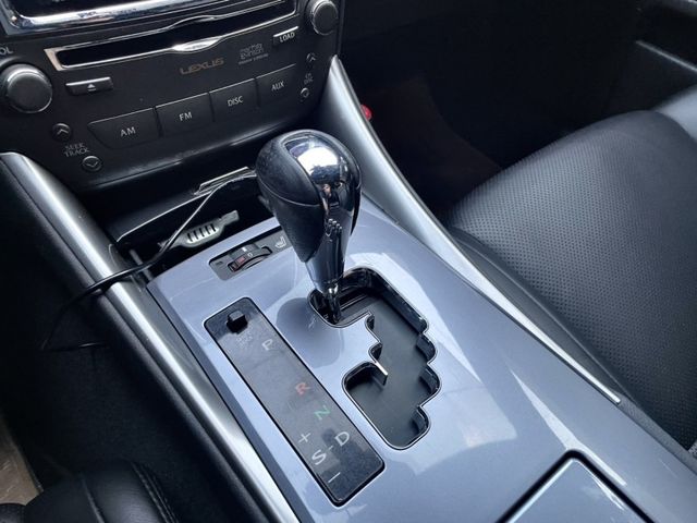 Lexus IS  第11張相片