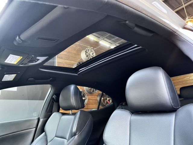 Lexus IS  第13張相片