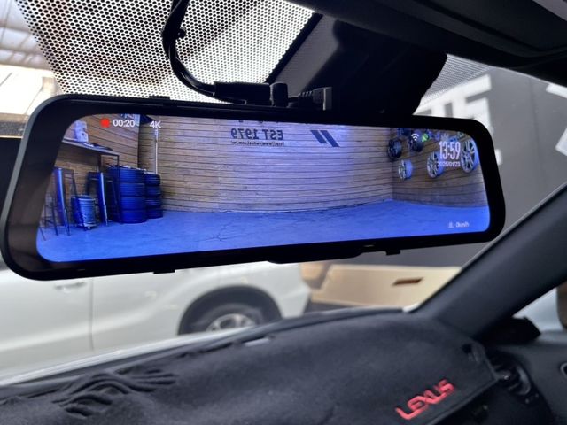 Lexus IS  第17張相片