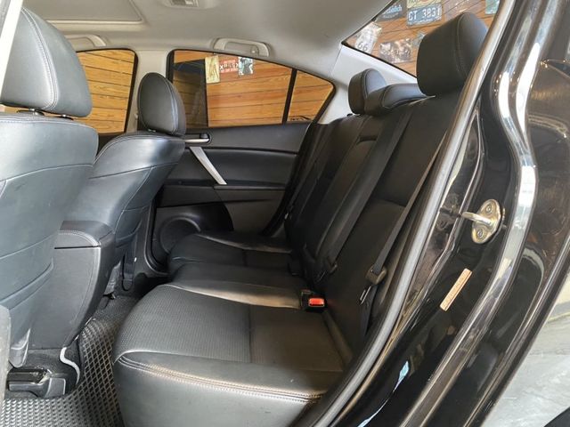 Mazda Mazda3  第7張相片