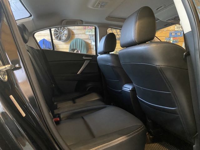 Mazda Mazda3  第8張相片