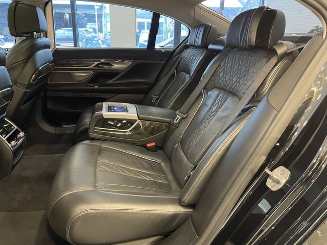 BMW/ 寶馬 740Li  第14張相片