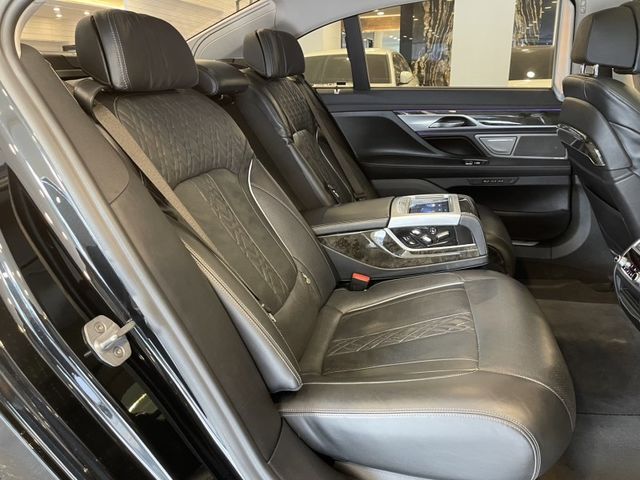 BMW/ 寶馬 740Li  第16張相片
