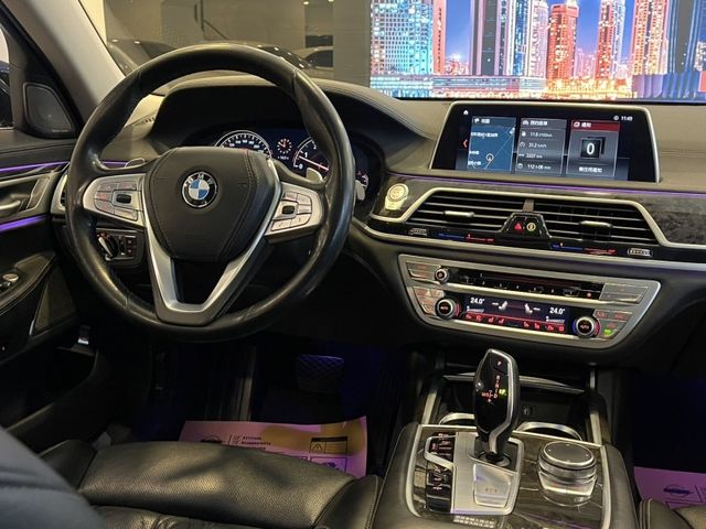 BMW/ 寶馬 740Li  第33張相片