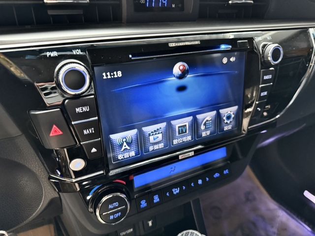 Toyota ALTIS  第10張相片