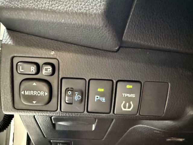 Toyota ALTIS  第15張相片