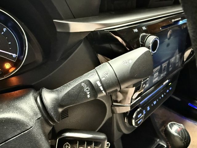 Toyota ALTIS  第17張相片