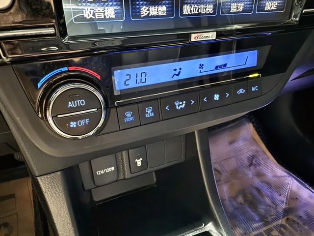 Toyota ALTIS  第19張相片