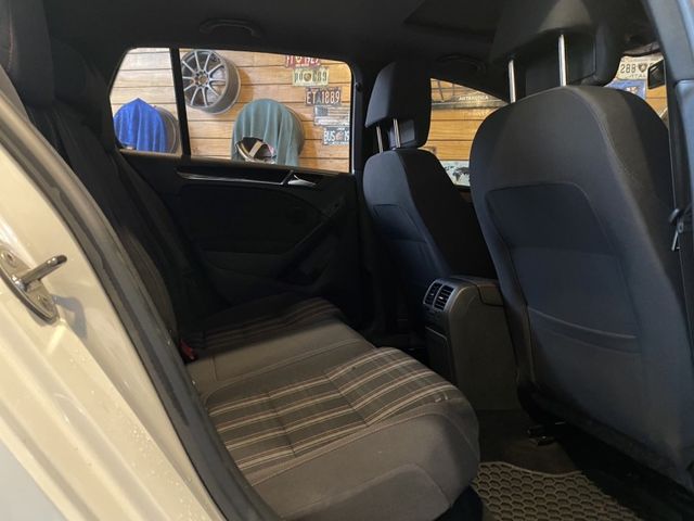 Volkswagen 福斯 Golf  第10張相片