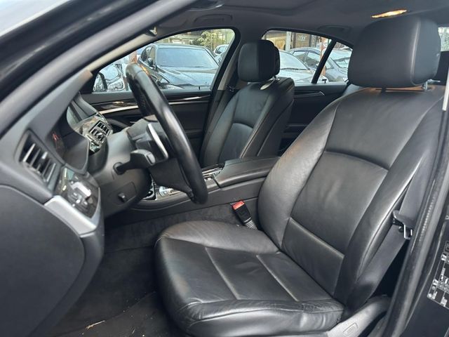 BMW/ 寶馬 528i  第7張相片