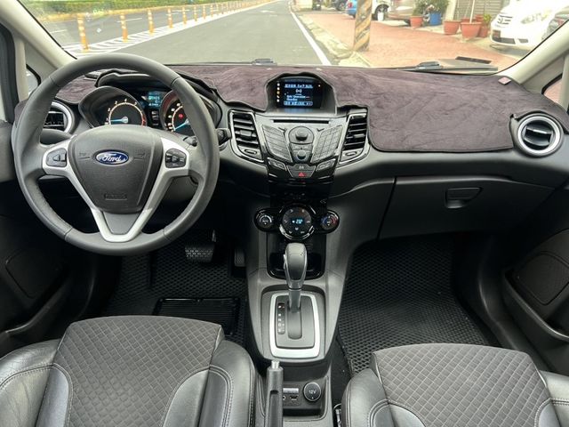 Ford/福特 Fiesta  第9張相片