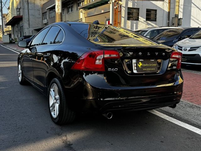 Volvo S60  第5張相片