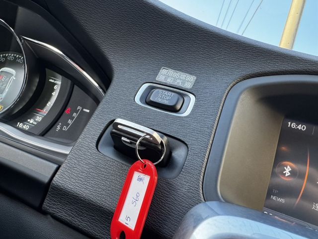Volvo S60  第14張相片