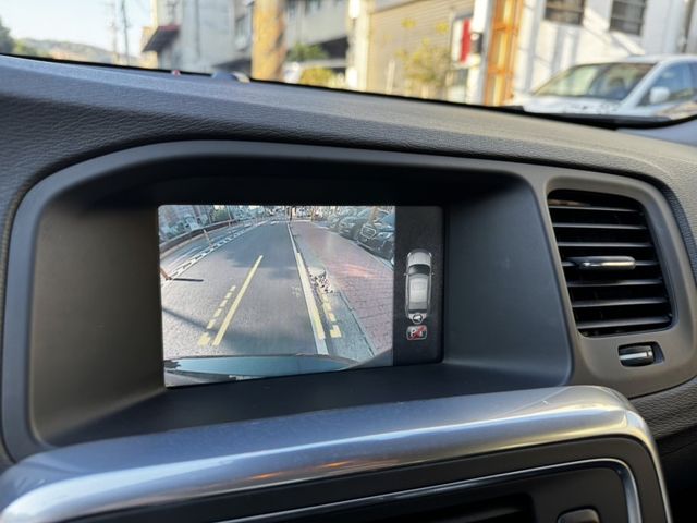 Volvo S60  第16張相片