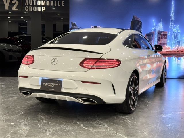 Mercedes-Benz/賓士 C300  第4張相片