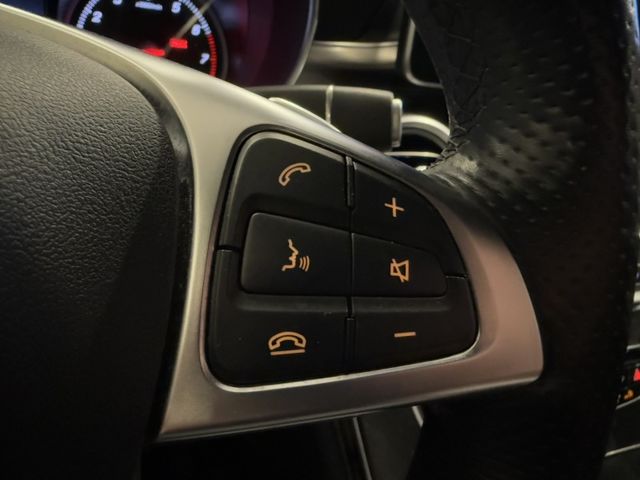 Mercedes-Benz/賓士 C300  第35張相片