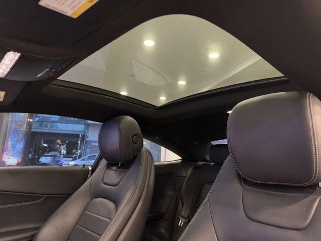 Mercedes-Benz/賓士 C300  第47張相片