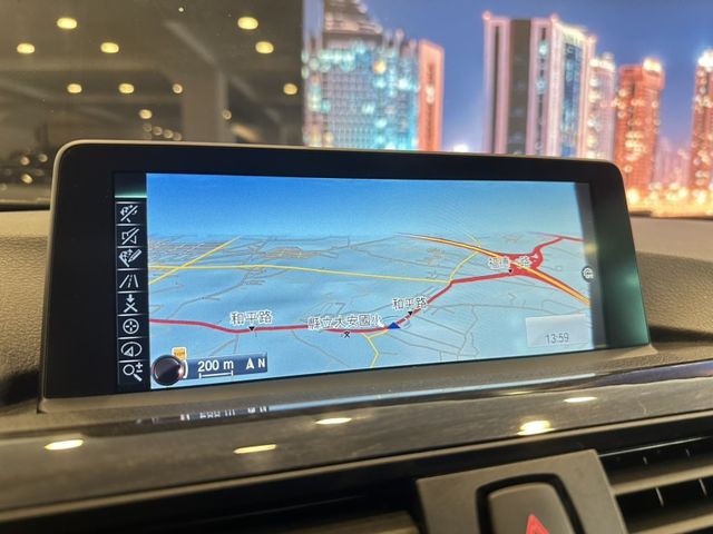 BMW/ 寶馬 320i  第29張相片