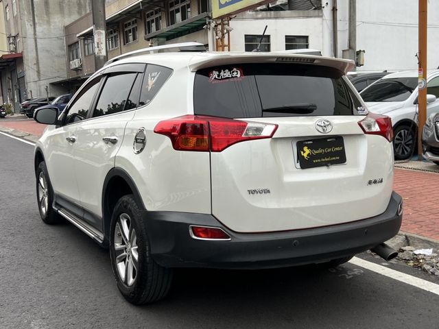 Toyota RAV4  第6張相片