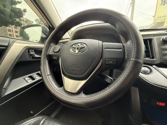 Toyota RAV4  第10張相片