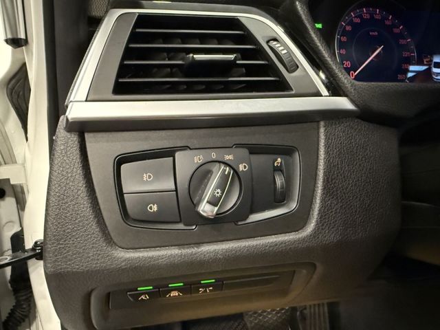 BMW/ 寶馬 318i  第22張相片