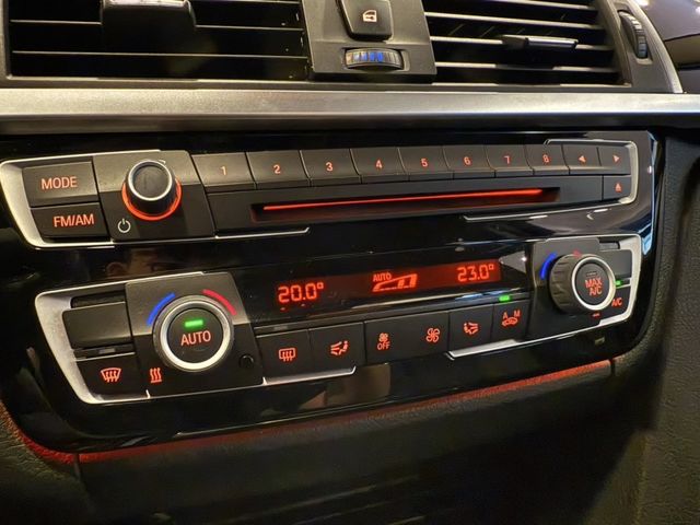 BMW/ 寶馬 318i  第31張相片