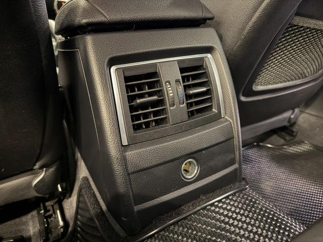 BMW/ 寶馬 318i  第33張相片