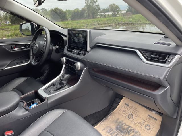 Toyota RAV4  第7張相片