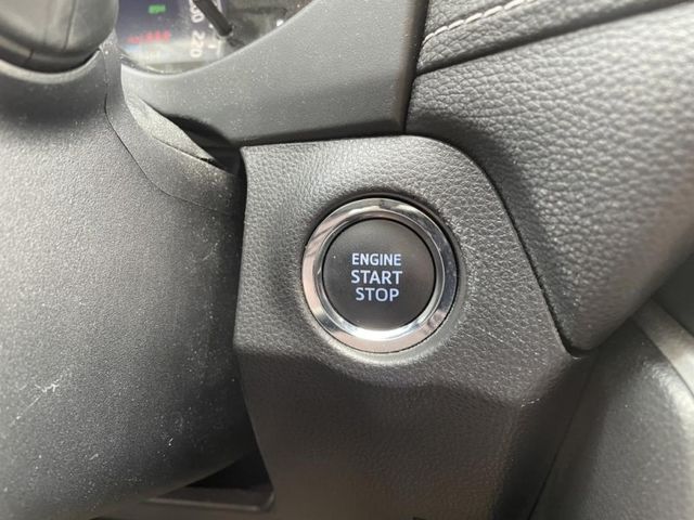 Toyota RAV4  第18張相片