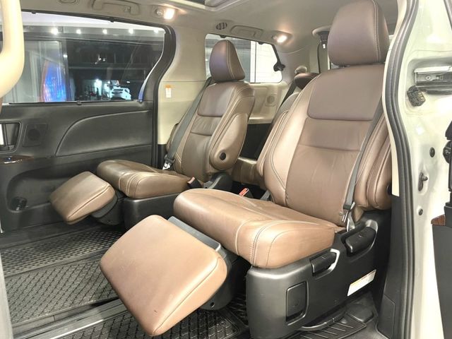 Toyota Sienna  第18張相片