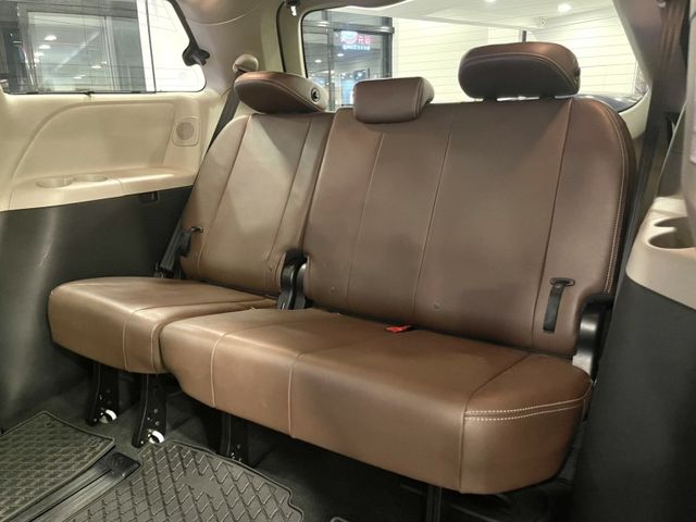 Toyota Sienna  第21張相片